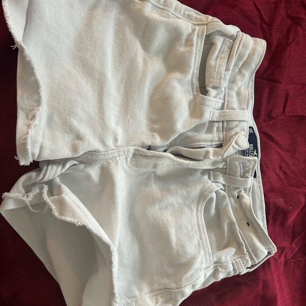 Hollister White Jean Shorts Relaxed Fit Mid-Thigh